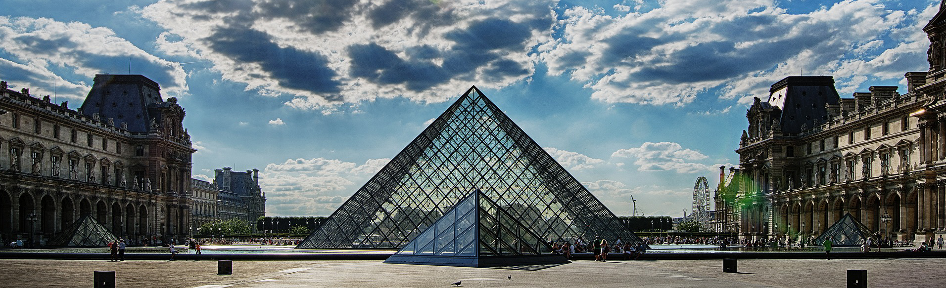 Louvre photo